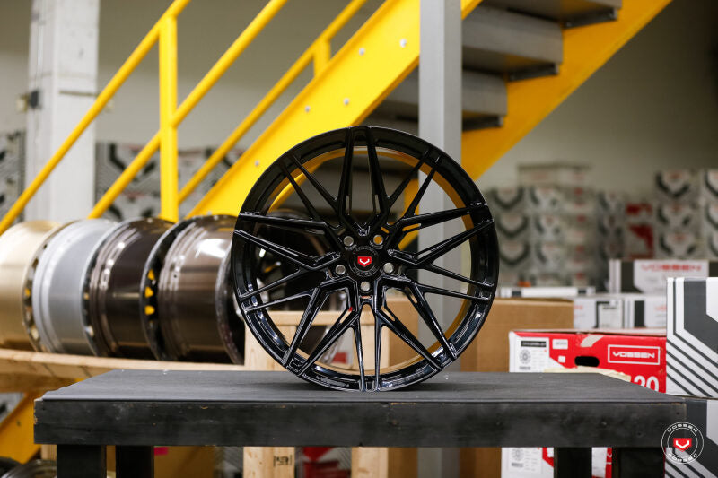 Vossen EVO-5R 22x11.5 / 5x112 / ET24 / 66.56 - Gloss Black Wheel - (G05 X5M /G06 X6M - Rear)
