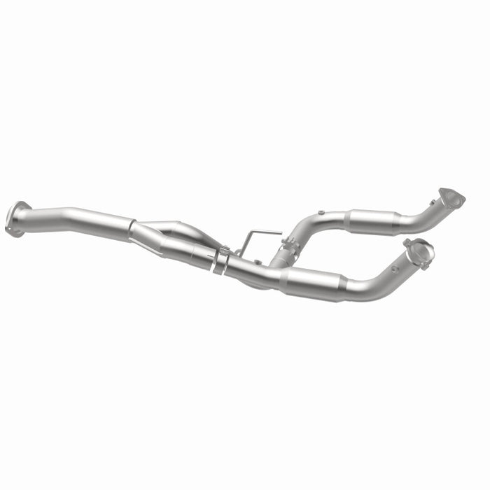MagnaFlow 2011 Chevrolet Silverado 2500 HD 6.0L Direct Fit Converter