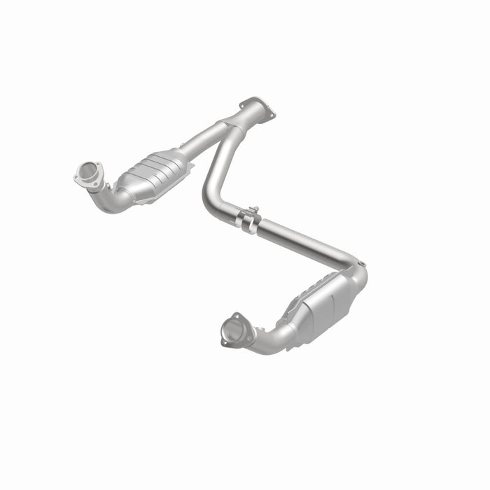 MagnaFlow Direct Fit Catalytic Converter 00-01Tahoe/Yukon V8 5.7L
