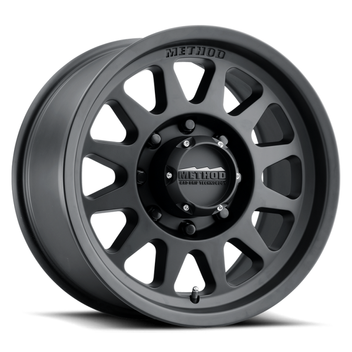 Method MR704 HD 17x9 18mm Offset 8x6.5 130.81mm CB Matte Black Wheel