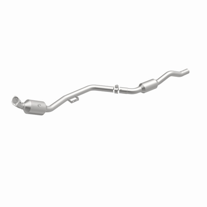 MagnaFlow Direct Fit Catalytic Converter 07-09 Mercedes E350 3.5L