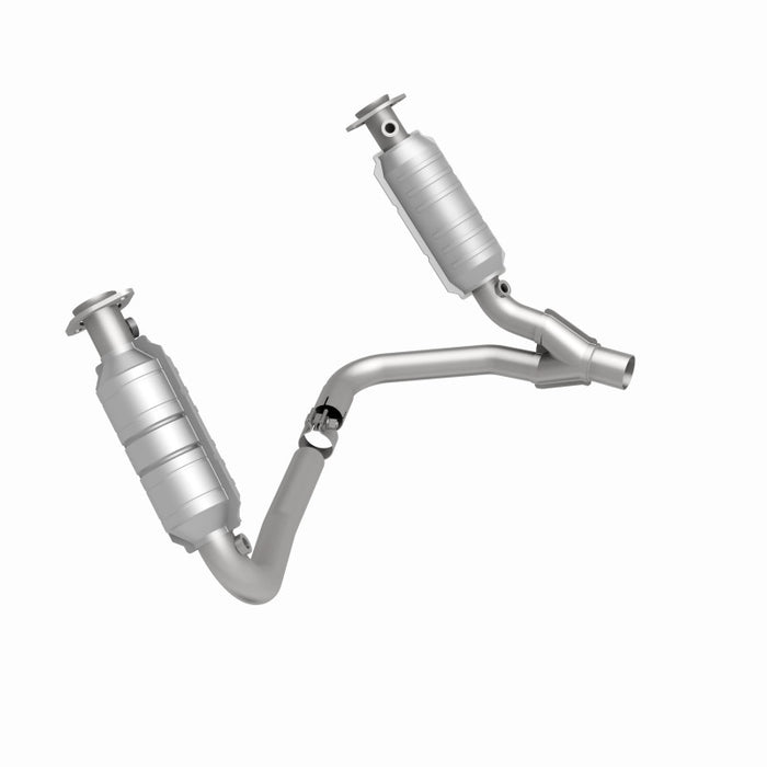 MagnaFlow Direct Fit Catalytic Converter Dakota 05-06 6 3.7L