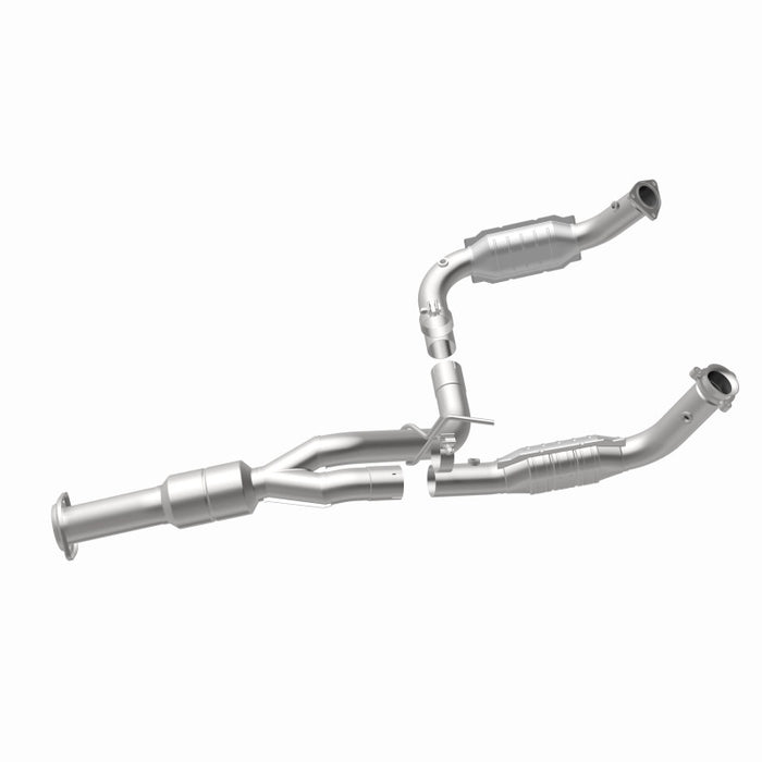 MagnaFlow Direct Fit Catalytic Converter 11-13 Chev Silverado 2500 HD/3500 HD 6.0L