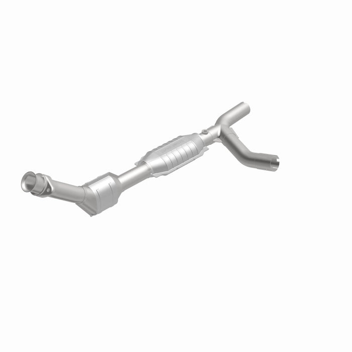 MagnaFlow Direct Fit Catalytic Converter 01-03 Ford E150 4.2L P/S