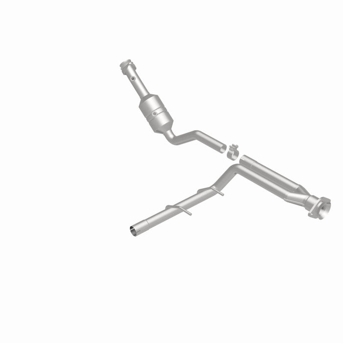 MagnaFlow Direct Fit Catalytic Converter 2011-2014 F-150 3.7L Underbody