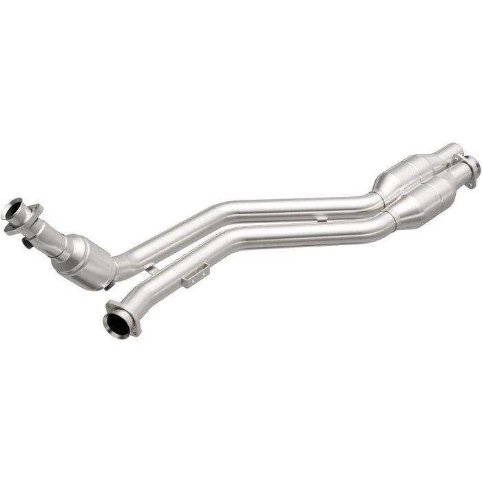 MagnaFlow Direct Fit Catalytic Converter 02-03 Mercedes CLK430 4.3L Passenger Side
