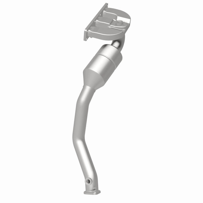 MagnaFlow Direct Fit Catalytic Converter BMW 5 01-03 front OEM