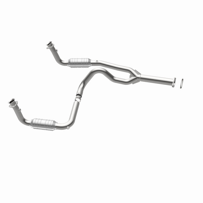 MagnaFlow Direct Fit Catalytic Converter 00 Chevy Express 1500 5.7L