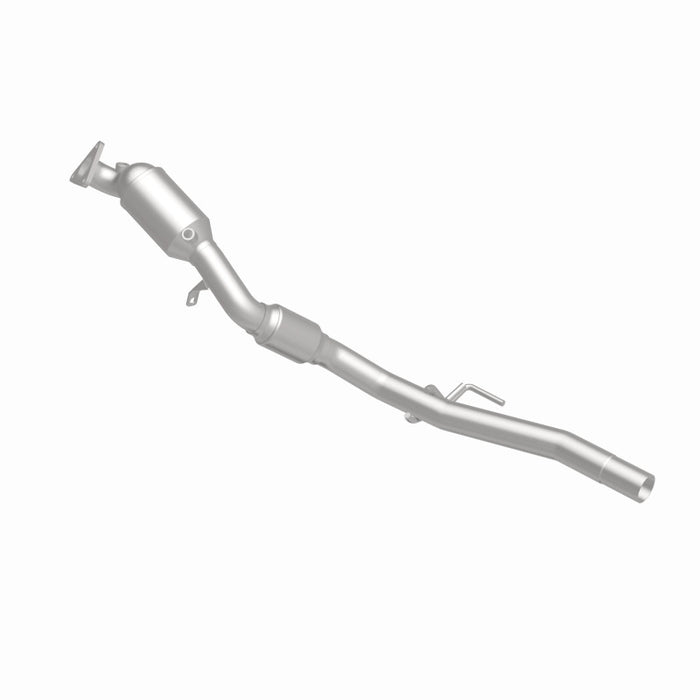 MagnaFlow Direct Fit Catalytic Converter 11-15 Volkswagen Touareg V6 3.6 OEM Underbody