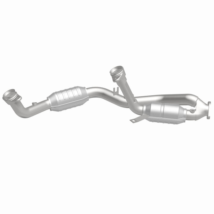 MagnaFlow Direct Fit Catalytic Converter 96-99 Ford Taurus3.0L 50S