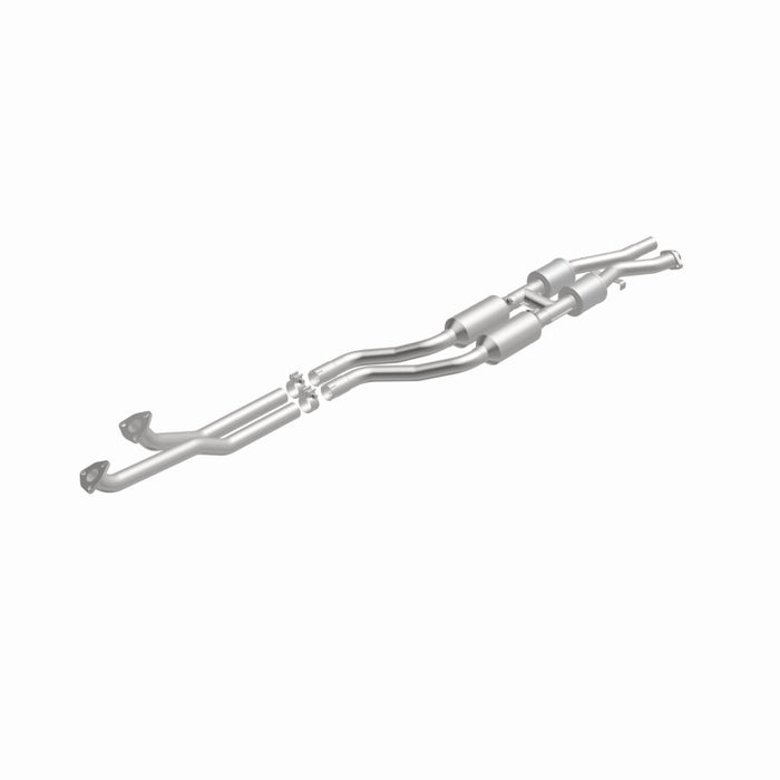 MagnaFlow Direct Fit Catalytic Converter 96-98 BMW 328 2.8L