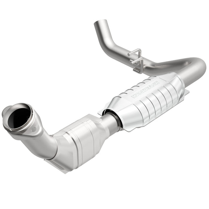 MagnaFlow Direct Fit Catalytic Converter 99-02 Expedition 5.4L 4wd