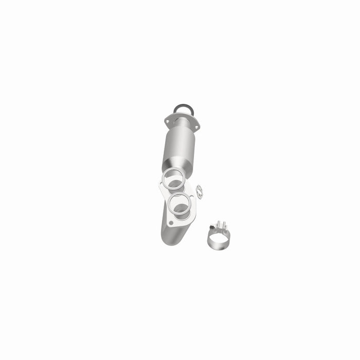 MagnaFlow Direct Fit Catalytic Converter California Grade 96-98 Toyota 4Runner 2.7L