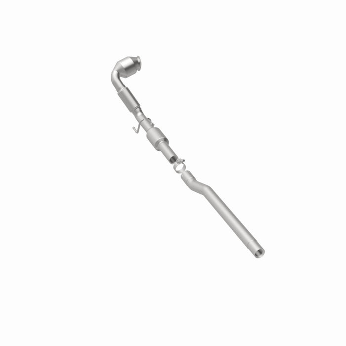 MagnaFlow Direct Fit Catalytic Converter 13-15 VW Beetle 2.0L / 14-15 VW Jetta/Passat 1.8L