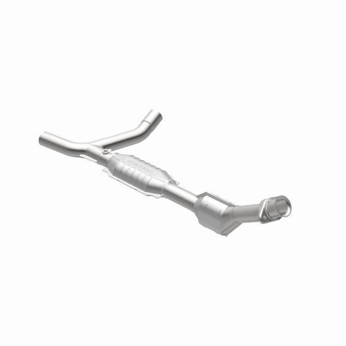 MagnaFlow Direct Fit Catalytic Converter 01-03 Ford E150 4.2L P/S
