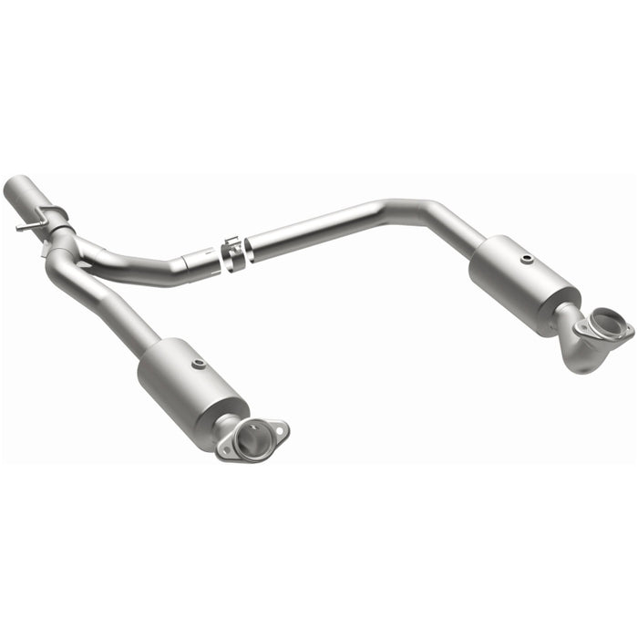 MagnaFlow 09-13 Ford E-350 Super Duty V10 6.8 OEM Underbody Direct Fit Catalytic Converter