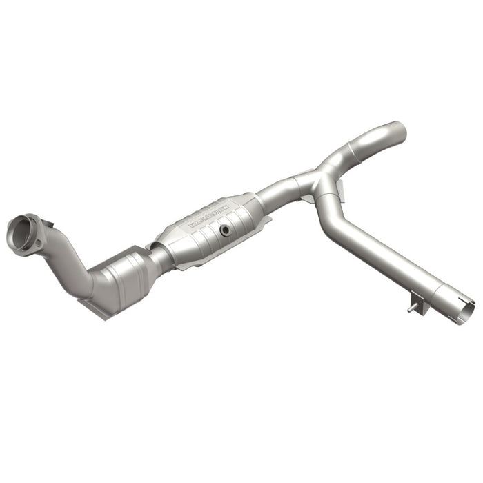 MagnaFlow Direct Fit Catalytic Converter 99-00 Ford Exped 4.6L