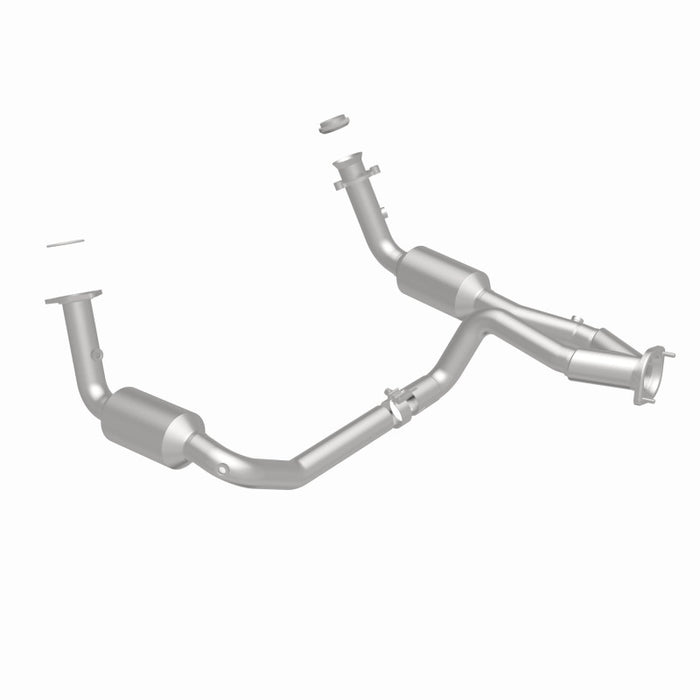 MagnaFlow 04-06 Chevrolet Silverado 1500 5.3L Direct Fit Catalytic Converter