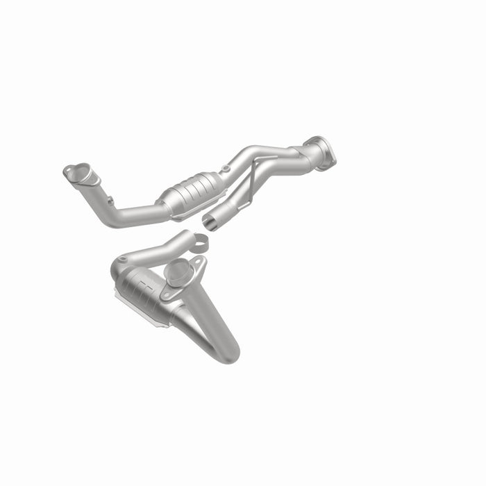 MagnaFlow Direct Fit Catalytic Converter 07-08 Jeep G/C OEM