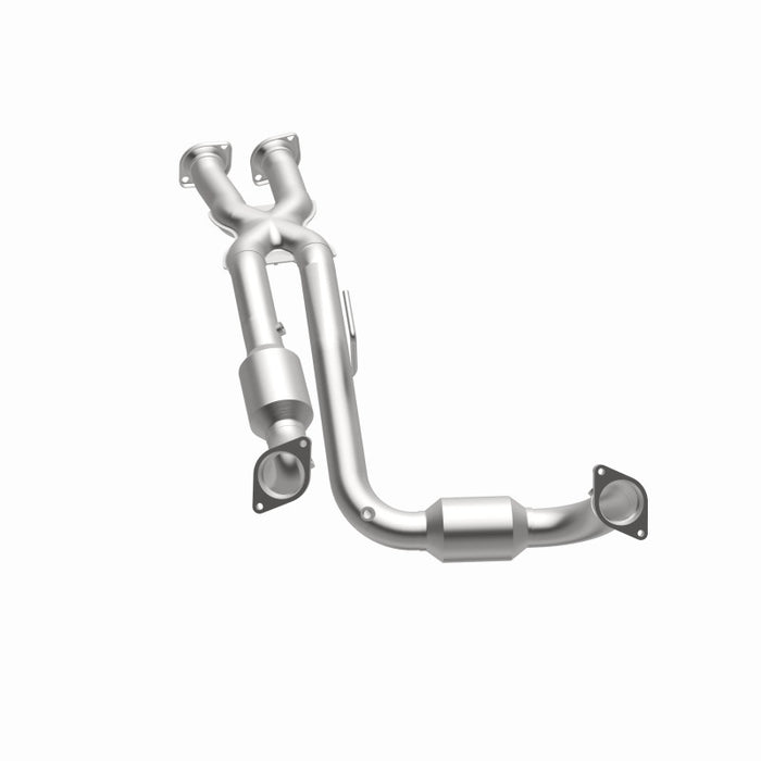 MagnaFlow Direct Fit Catalytic Converter 06-10 Jeep Grand Cherokee 6.1L