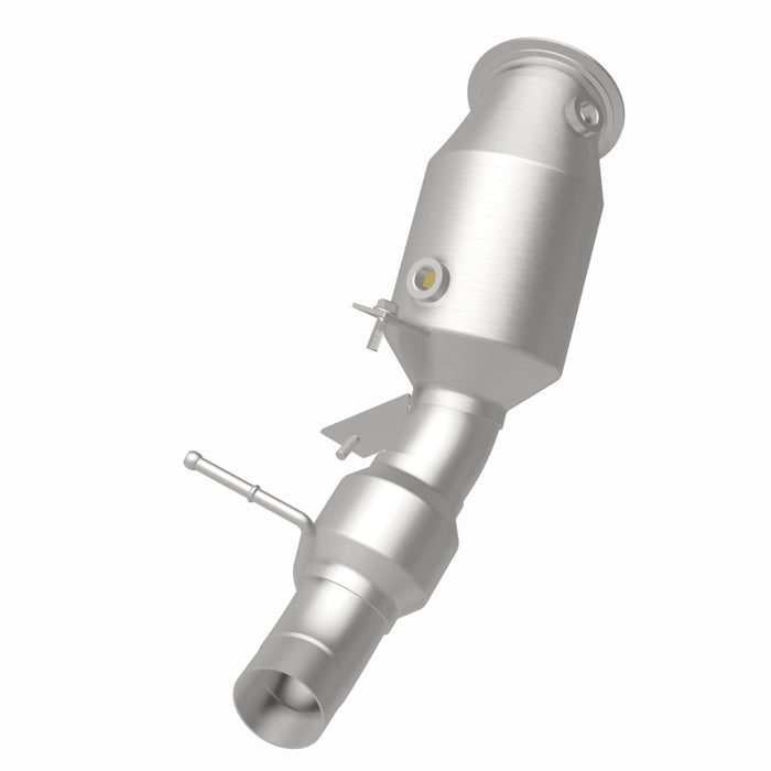 MagnaFlow Direct Fit Catalytic Converter 12-14 BMW 528i 2 L Closed Couple