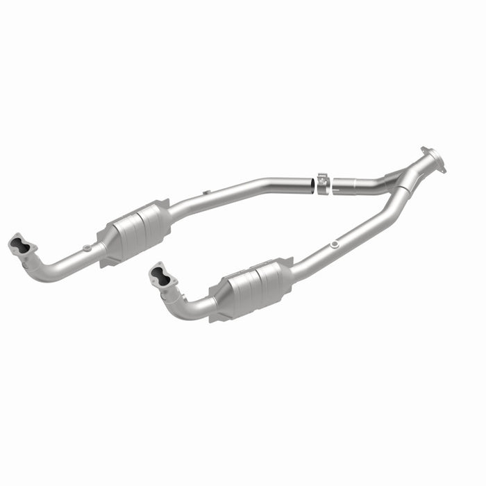 MagnaFlow Direct Fit Catalytic Converter 99-04 LR Discovery V8 OEM