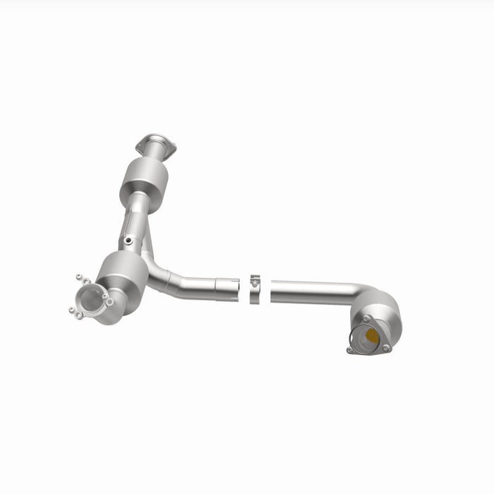 MagnaFlow 18-20 Chevrolet Express 2500 Single Underbody 4.3L Direct Fit Catalytic Converter