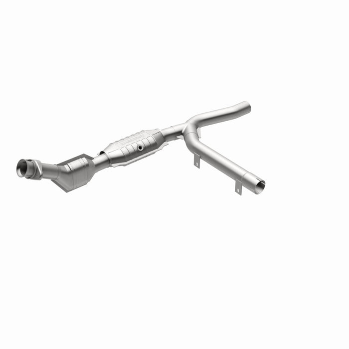 MagnaFlow Direct Fit Catalytic Converter Ford 02-04 F-150 4.2L