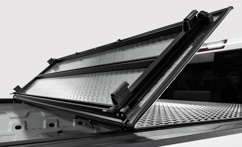 Access LOMAX 2024+ Ford Ranger 5Ft Box Folding Hard Tonneau Cover - Carbon Fiber