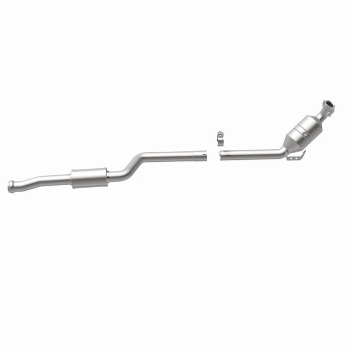 MagnaFlow 08-10 Mercedes-Benz C300 3.0L Direct Fit Converter