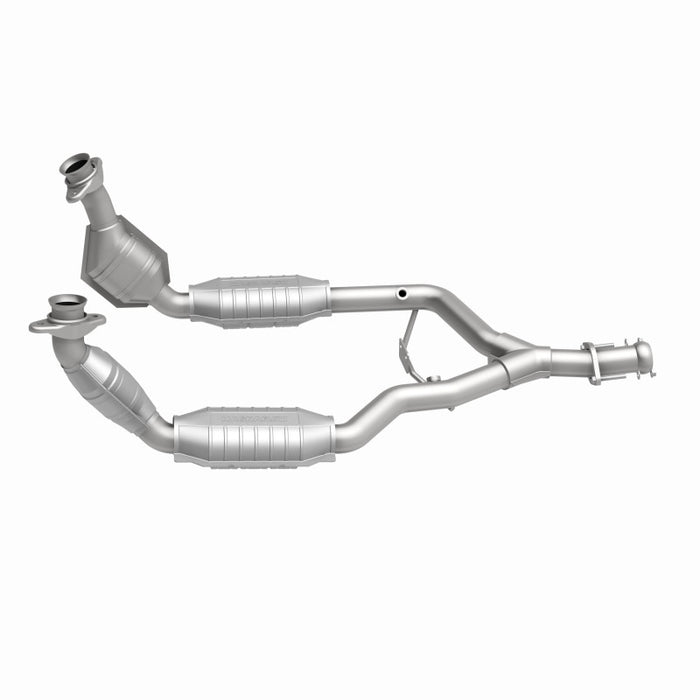 MagnaFlow Direct Fit Catalytic Converter 96-98 Ford Mustang 3.8L