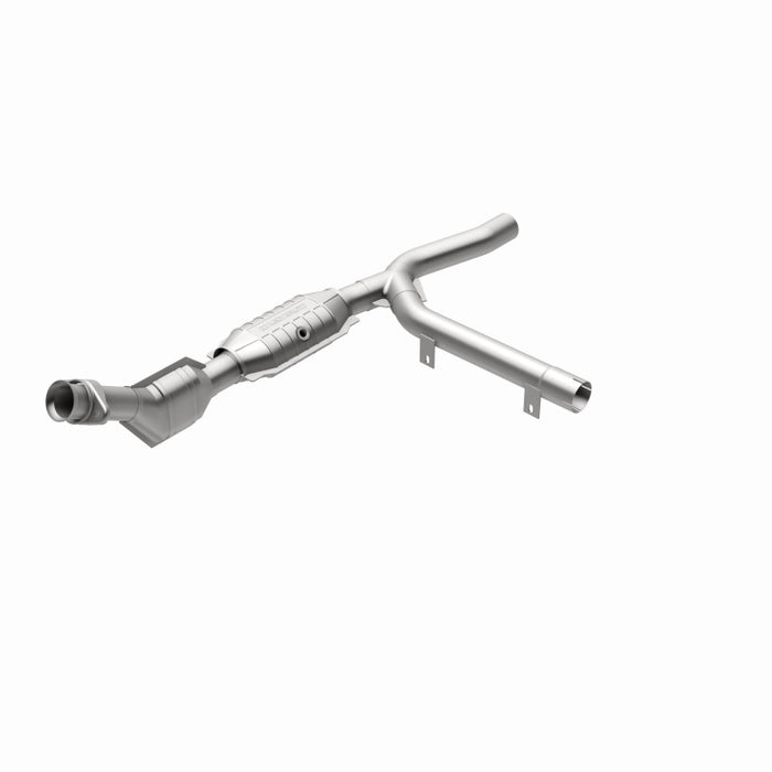 MagnaFlow Direct Fit Catalytic Converter Ford 02-04 F-150 4.2L
