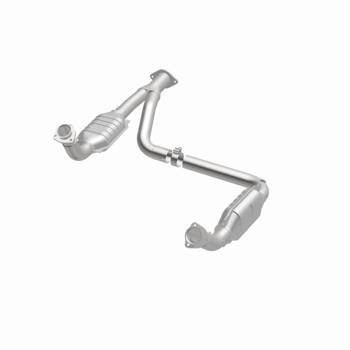 MagnaFlow Direct Fit Catalytic Converter 00-01Tahoe/Yukon V8 5.7L