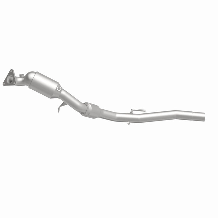 MagnaFlow Direct Fit Catalytic Converter 11-15 Volkswagen Touareg V6 3.6 OEM Underbody