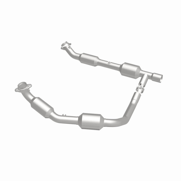MagnaFlow Direct Fit Catalytic Converter 05-06 Ford E-350 Super Duty 5.4L