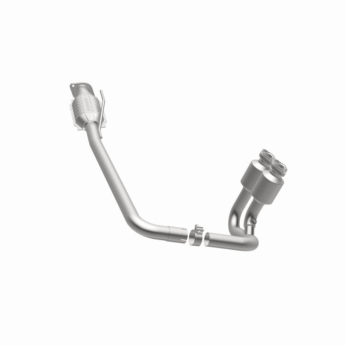 MagnaFlow Direct Fit Catalytic Converter 04-06 Wrangler 4.0L