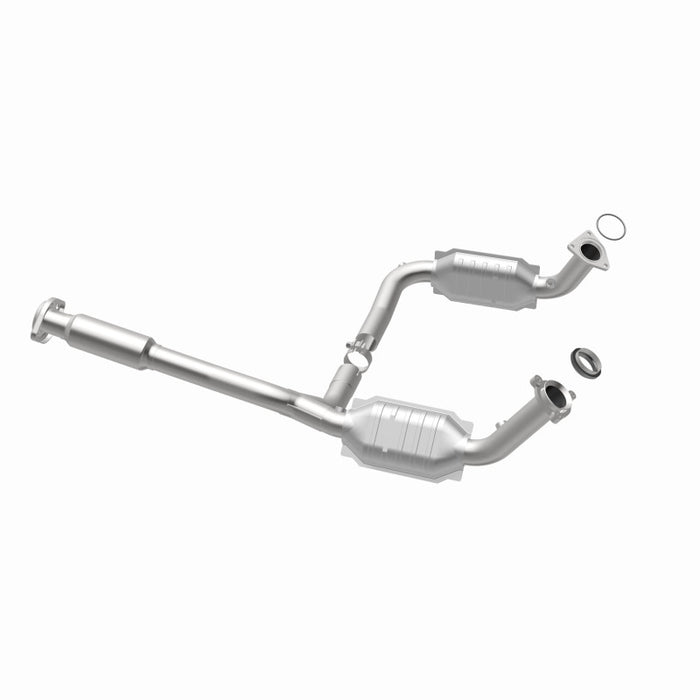 MagnaFlow Direct Fit Catalytic Converter 05-06 GMC Envoy XL Denali