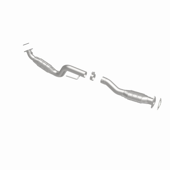 MagnaFlow Direct Fit Catalytic Converter 03-05 Express 2500 4.8L Passenger Side