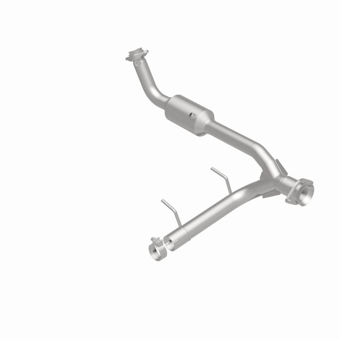 MagnaFlow Direct Fit Catalytic Converter 05-06 Lincoln Navigator 5.4L w/ 3in Main Piping