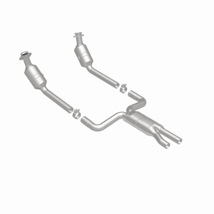 MagnaFlow Direct Fit Catalytic Converter 2003 THUNDERBIRD 3.9L Underbody