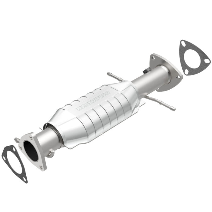 MagnaFlow Direct Fit Catalytic Converter 96-99 S10/Sanoma 4WD 4.3L