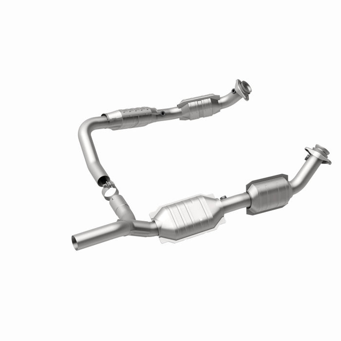 MagnaFlow Direct Fit Catalytic Converter 07-08 Ford E-150 4.6L