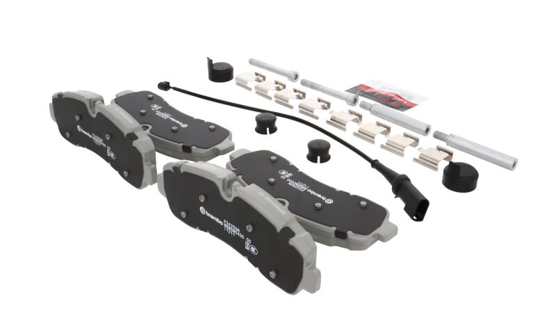 Brembo OE 20-22 Ford Transit-150/Transit-250/Transit-350/Transit-350 HD Ceramic Brake Pad - Rear