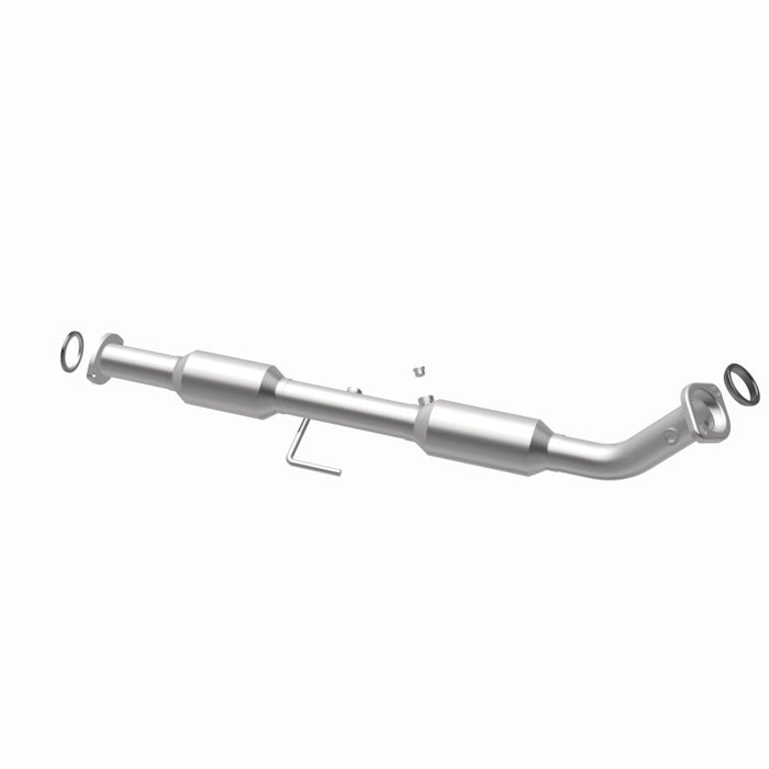 MagnaFlow Direct Fit Catalytic Converter 05-09 Toyota Tacoma 2.7L