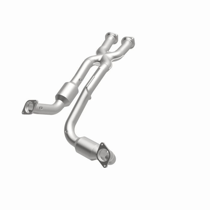 MagnaFlow Direct Fit Catalytic Converter 06-10 Jeep Grand Cherokee 6.1L