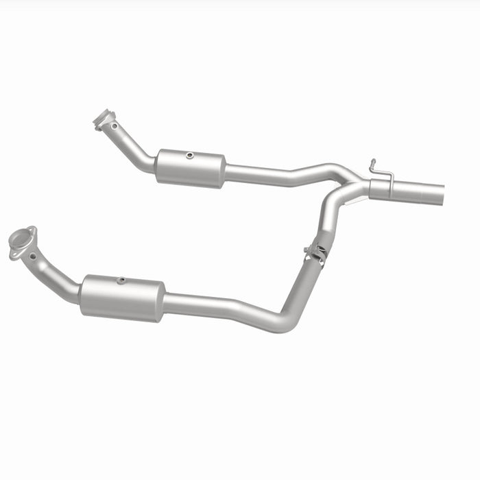 MagnaFlow 09-13 Ford E-350 Super Duty V10 6.8 OEM Underbody Direct Fit Catalytic Converter