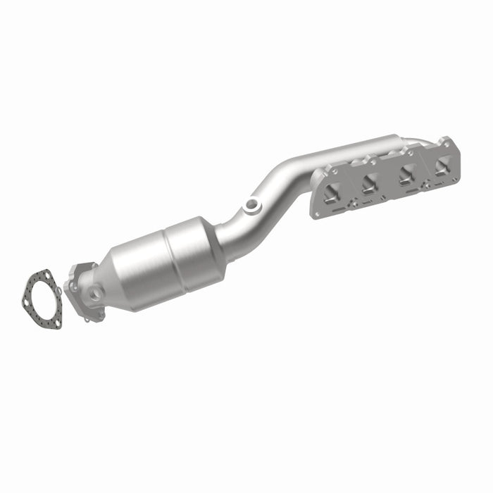 MagnaFlow Direct Fit Catalytic Converter 02-04 VW Passat 4.0L