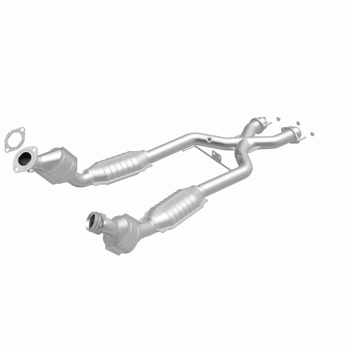 MagnaFlow Direct Fit Catalytic Converter 96-98 Ford Mustang 4.6L