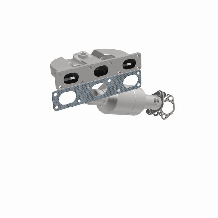 MagnaFlow Direct Fit Catalytic Converter BMW 5 04-05 Rear Mani