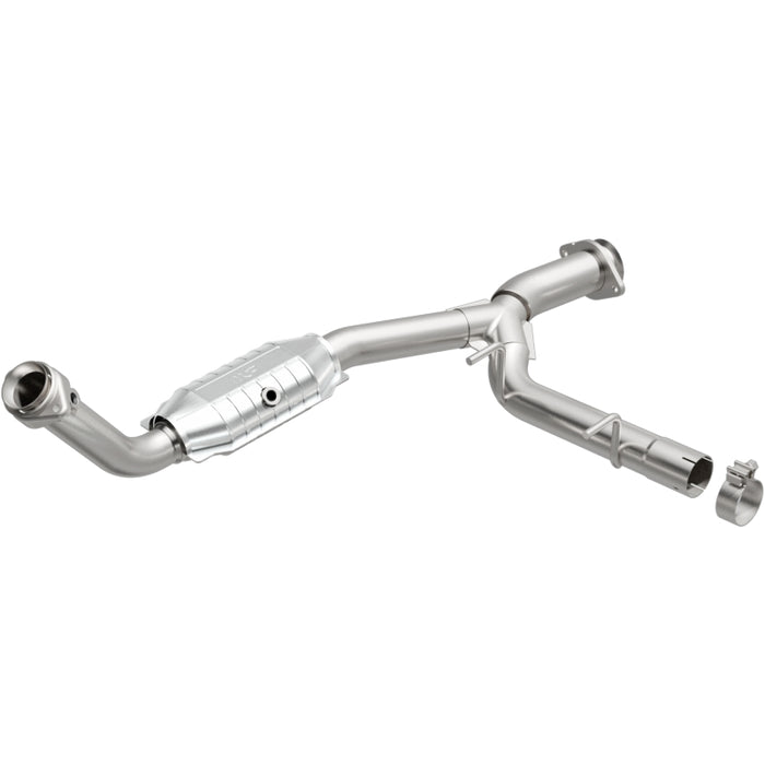 MagnaFlow Direct Fit Catalytic Converter 03-05 Ford Expedition/05-06 Lincoln Navigator 5.4L P/S